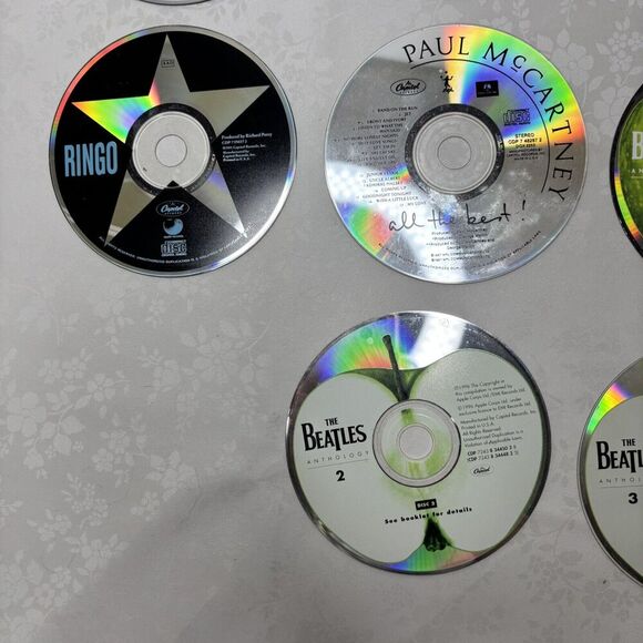 Beatles Cd Lot Of 14. No Cases Just CDs - Picture 3 of 5
